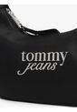 Bolso Negro De Hombro Con Logo Metálico Tommy Hilfiger de Tommy Hilfiger