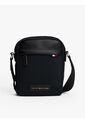 Bolso Negro Reporter Con Parche De Logo Tommy Hilfiger de Tommy Hilfiger