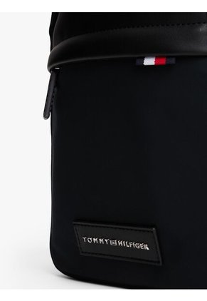 Bolso Negro Reporter Con Parche De Logo Tommy Hilfiger