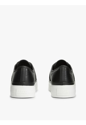 Tenis Negro De Cuero Granulada Con Plataforma Y Logo Tommy Hilfiger