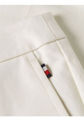 Bermuda  Blanca Con Cinturón IM LONDON Tommy Hilfiger