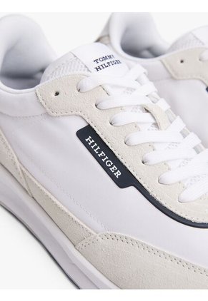 Tenis Blanco De Running Con Suela Dentada Tommy Hilfiger