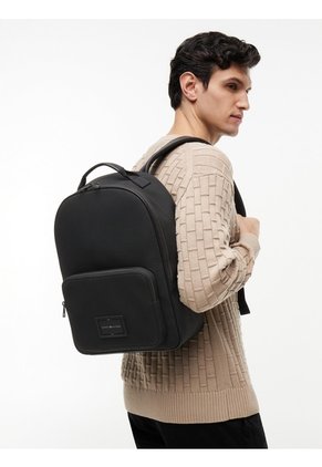 Morral Negro Con Parche Con Logo Tommy Hilfiger
