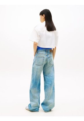 Camisa Blanca Amplia De Manga Corta Y Tapeta Abierta Tommy Jeans