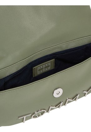 Bolso Verde Bandolera Con Solapa Y Logo Metálico Tommy Hilfiger