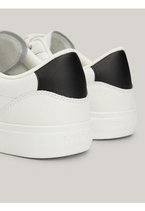 Tenis Blanco De Cuero Con Cierre De Velcro Tommy Hilfiger