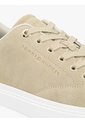Tenis Beige De Ante Con Logo Metalizado Tommy Hilfiger de Tommy Hilfiger