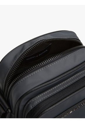 Bolso Gris Reporter Con Logo Metálico Tommy Hilfiger