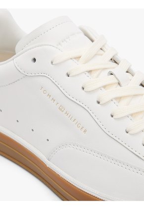 Tenis Blanco De Cuero Con Logo Metalizado Tommy Hilfiger
