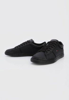 Tenis Lifestyle Negro Tommy Hilfiger Iconic Leather Vulc Punched
