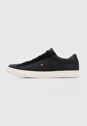 Tenis Lifestyle Negro-Marfil Tommy Hilfiger Basic Leather