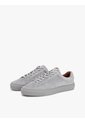 Tenis Gris De Ante Con Logo En Bajo Relieve Tommy Hilfiger de Tommy Hilfiger
