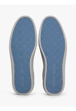 Tenis Gris De Ante Con Logo En Bajo Relieve Tommy Hilfiger