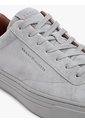 Tenis Gris De Ante Con Logo En Bajo Relieve Tommy Hilfiger de Tommy Hilfiger