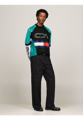 Saco Negro De Carreras Tommy X Mercedes F1 X CR Tommy Hilfiger