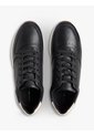 Tenis Negro De Cuero Con Logo En Bajo Relieve Tommy Hilfiger de Tommy Hilfiger