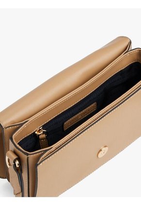 Bolso Beige Cruzado Con Solapa Y Monograma TH Tommy Hilfiger
