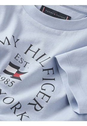 Camiseta Niño Celeste Con Logo Náutico De Corte Regular Tommy Hilfiger
