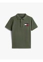 Polo Gris Para Niño Con Bandera Bordada En El Pecho Tommy Hilfiger de Tommy Hilfiger