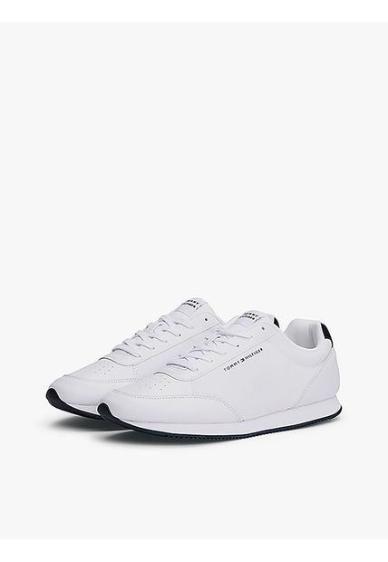 Tenis Blancos Con Suela Dentada Fina