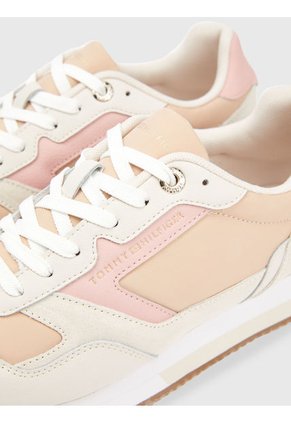 Tenis Para Correr Con Detalles Distintivos Mujer Beige Tommy Hilfiger