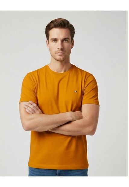 Camiseta Amarilla Essential Con Logo Tommy Hilfiger