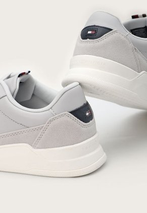 Tenis Lifestyle Gris Claro-Blanco-Azul Tommy Hilfiger