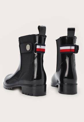 Botín Negro-Rojo-Blanco Tommy Hilfiger