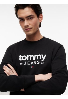 Saco Negro De Cuello Redondo Con Logo Estampado En El Pecho Tommy Jeans