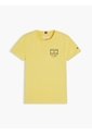 Camiseta Amarilla De Punto Con Contorno Del Logo Tommy Hilfiger de Tommy Hilfiger