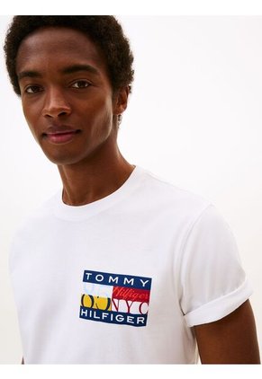 Camiseta Blanca De Cuello Redondo Con Logo Tommy Hilfiger
