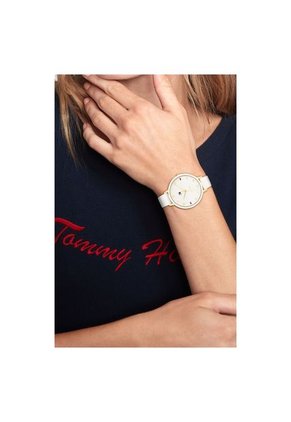 Reloj Tommy Hilfiger Modelo 1782582 Blanco Mujer