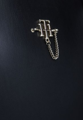 Bolso Negro Tommy Hilfiger