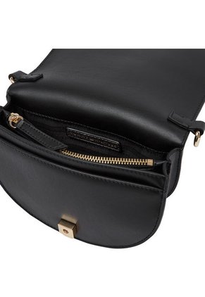 Bolso Negro Saddle Heritage Con Correa Cruzada Tommy Hilfiger