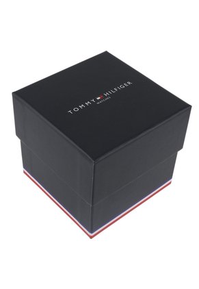 Reloj Para Mujer Tommy Hilfiger 1710457 Plateado