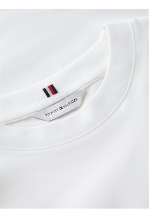 Camiseta Blanca De Cuello Redondo Con Logo Bordado Tommy Hilfiger