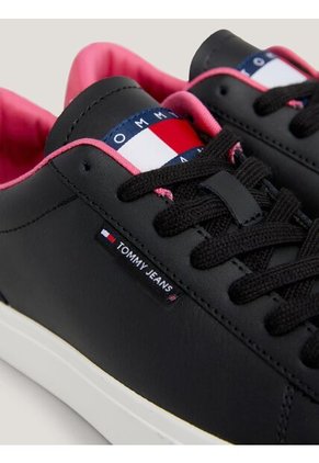 Tenis Negro Essential De Cuero Con Logo Tommy Hilfiger