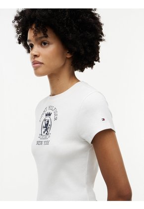 Camiseta Blanca De Corte Slim Con Escudo Tommy Hilfiger