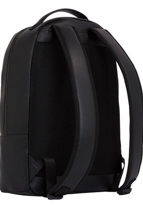 Morral Con Logo Metálico Signature Hombre Negro Tommy Hilfiger