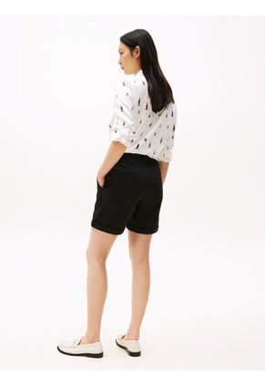 Bermudas Negro Chino Mom Con Vuelta Tommy Hilfiger
