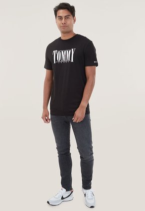 Camiseta Negro-Blanco Tommy Jeans