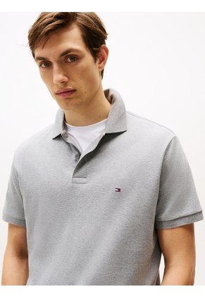 Polo Gris De Punto Interlock De Corte Regular Tommy Hilfiger
