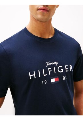 Camiseta Azul Marino De Cuello Redondo Con Logo Gráfico Tommy Hilfiger