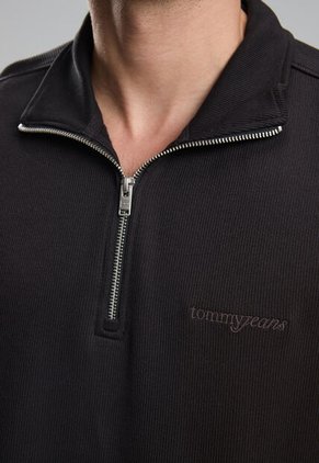 Buzo TOMMY HILFIGER Negro