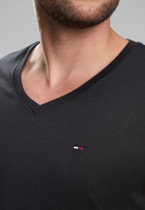 Camiseta TOMMY HILFIGER Negro