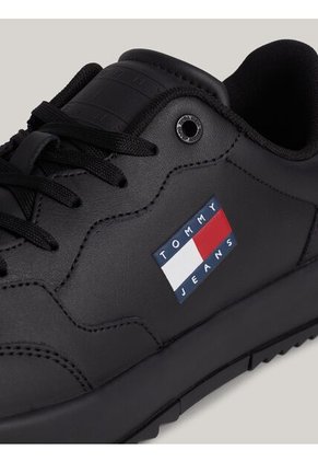 Tenis Negro Essential En Cuero De Estilo Retro Tommy Hilfiger
