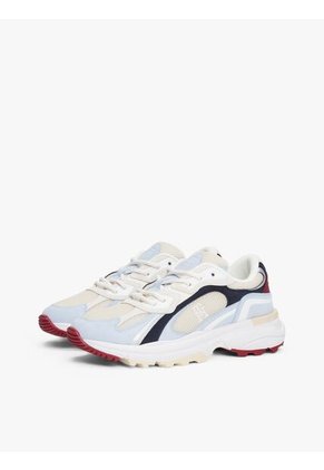 Tenis Negro Con Suela Dentada Y Monograma Tommy Hilfiger