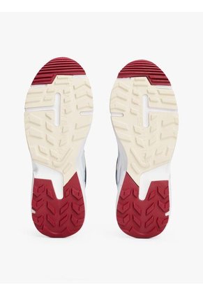 Tenis Negro Con Suela Dentada Y Monograma Tommy Hilfiger