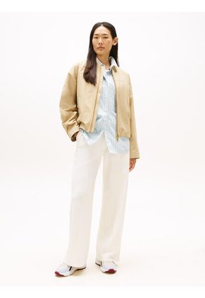 Tenis Negro Con Suela Dentada Y Monograma Tommy Hilfiger