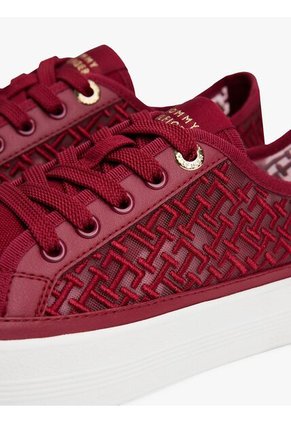 Tenis Rojo De Malla Con Monogramas Bordados Tommy Hilfiger